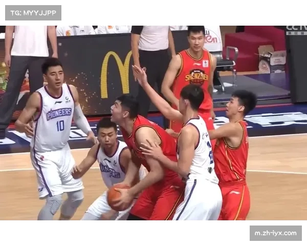 深圳队防守压迫性：贺希宁领防与全队协防轮转的战术执行力